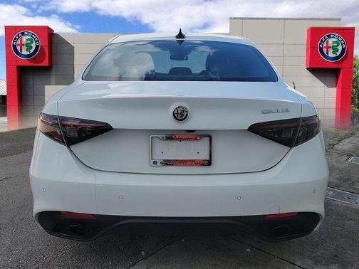 2025 Alfa Romeo Giulia