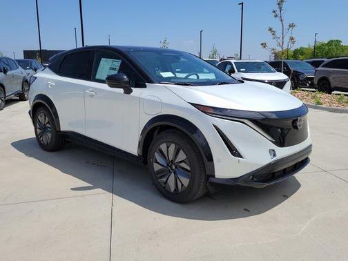 2025 Nissan ARIYA PLATINUM+