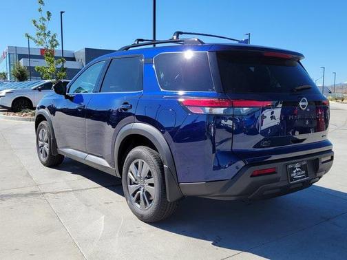 2025 Nissan Pathfinder SV 4WD