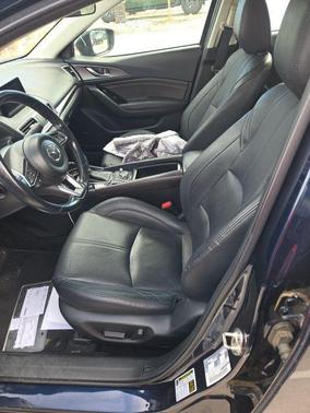 Deep Crystal Blue Mica 2017 Mazda Mazda3 Grand Touring