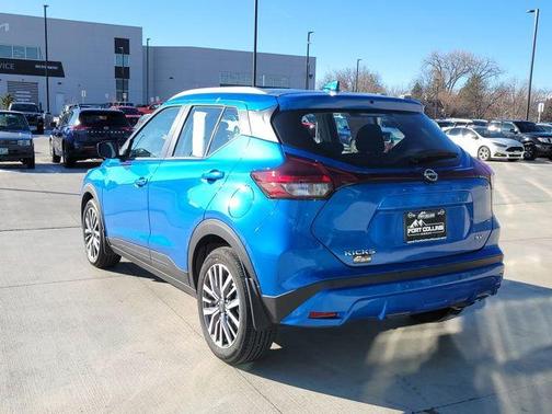 2023 Nissan Kicks SV