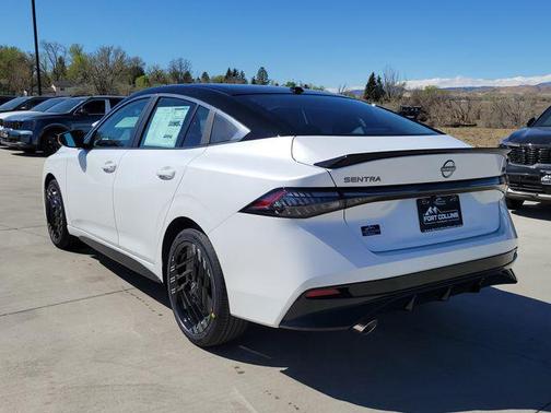 Aspen White Tricoat/Super Black 2026 Nissan Sentra SR