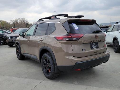 2025 Nissan Rogue Rock Creek