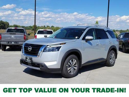 2025 Nissan Pathfinder SL 4WD