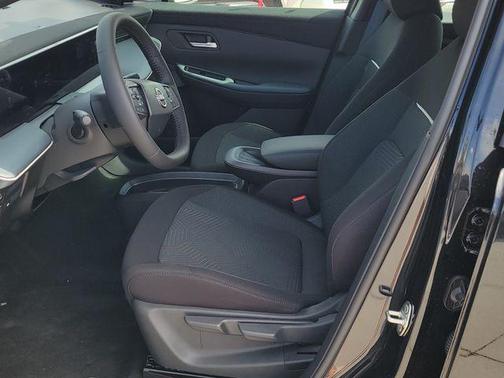 Black Diamond Pearl 2026 Nissan Leaf S+