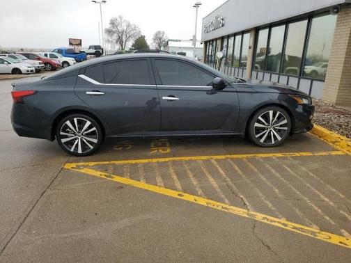 2020 Nissan Altima Platinum VC-Turbo FWD