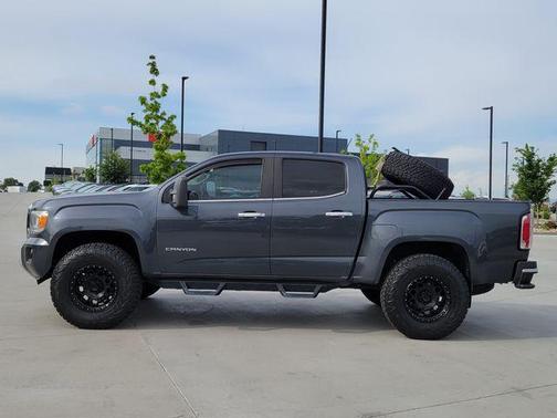 Cyber Gray Metallic 2017 GMC Canyon SLT