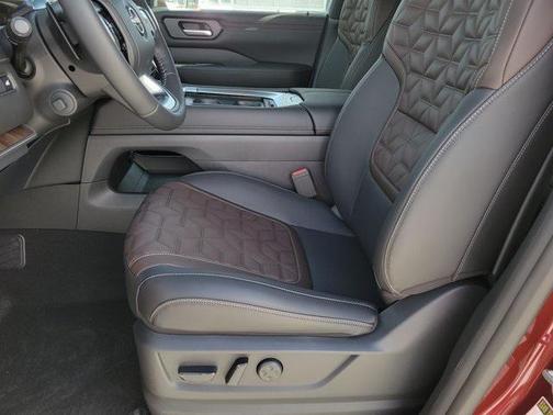 2025 Nissan Armada Platinum 4WD
