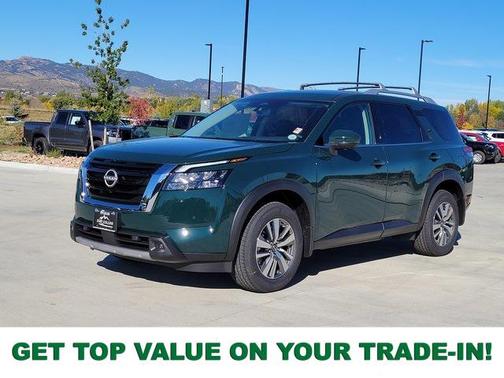 2025 Nissan Pathfinder SL 4WD