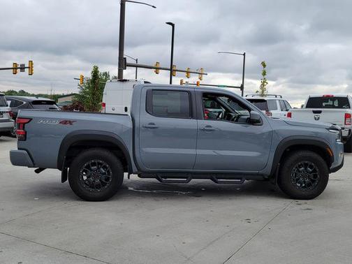 Boulder Gray Pearl 2023 Nissan Frontier PRO-4X