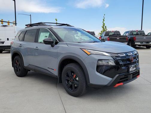 Boulder Gray Pearl 2026 Nissan Rogue Rock Creek