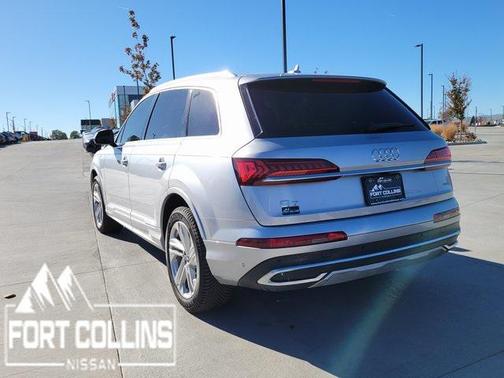 2022 Audi Q7 55 Premium Plus