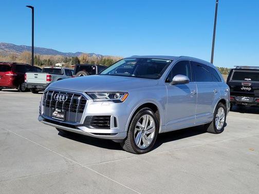 2022 Audi Q7 55 Premium Plus