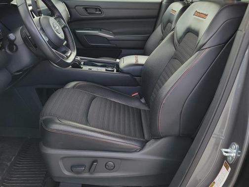 2024 Nissan Pathfinder Rock Creek 4WD