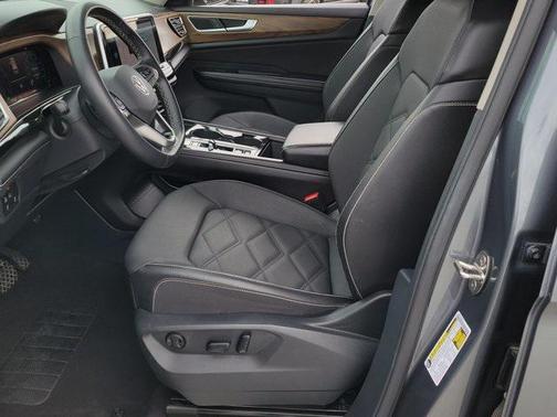 2024 Volkswagen Atlas 2.0T SE w/Technology 4MOTION