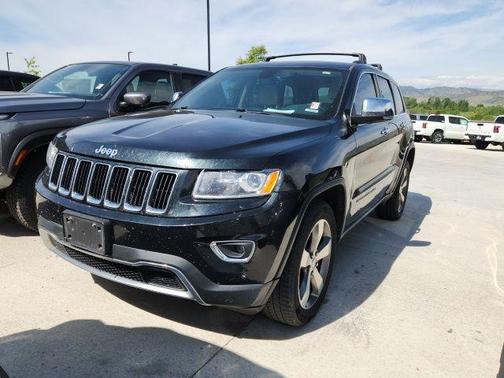 Black Forest Green Pearlcoat 2015 Jeep Grand Cherokee Limited