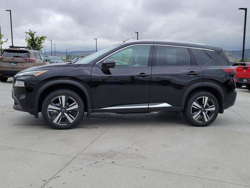 Super Black 2023 Nissan Rogue SL