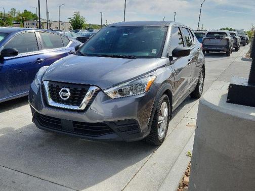 Gun Metallic 2020 Nissan Kicks S