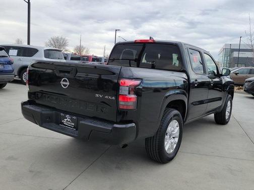 2023 Nissan Frontier SV