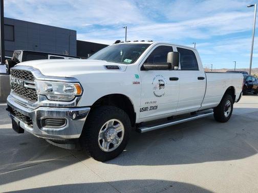 2019 RAM 3500 Tradesman Crew Cab 4x4 8' Box