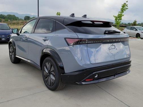 2025 Nissan ARIYA PLATINUM+
