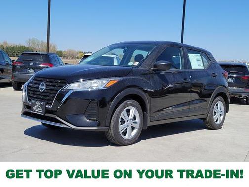 2025 Nissan Kicks S