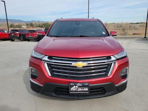 Cherry Red Tintcoat 2022 Chevrolet Traverse LT Cloth