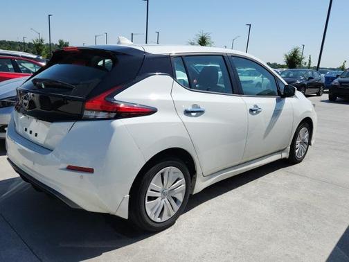 2023 Nissan Leaf S 40 kWh