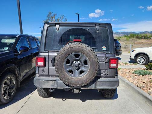 Granite Crystal Metallic Clearcoat 2025 Jeep Wrangler Sport