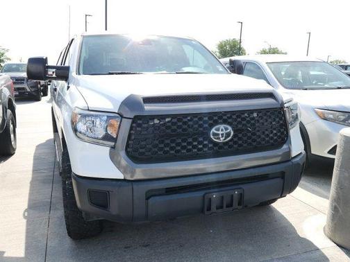 Super White 2019 Toyota Tundra SR