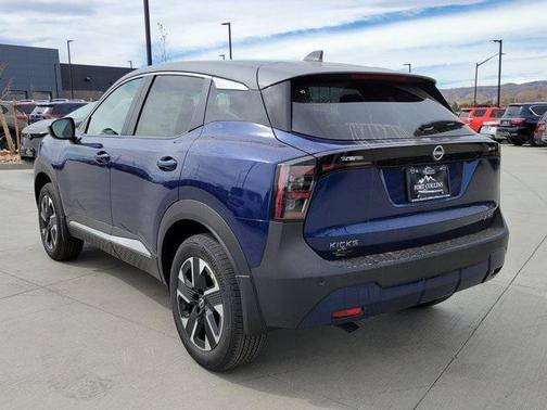 2025 Nissan Kicks SV