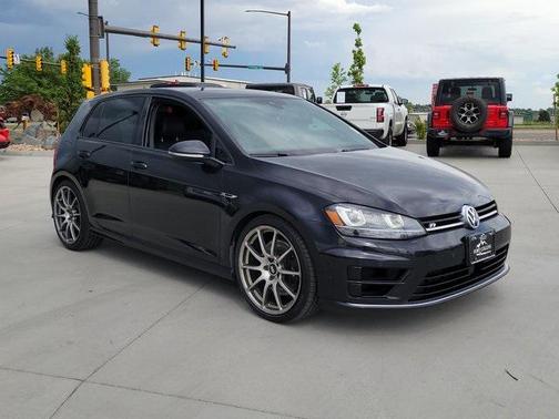 2017 Volkswagen Golf R 2.0T DSG
