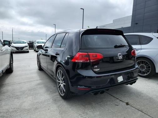 2017 Volkswagen Golf R 2.0T DSG