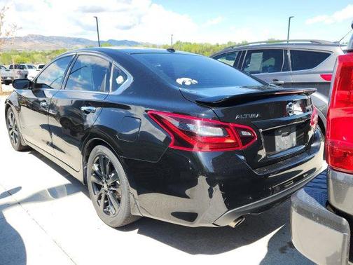 Super Black 2018 Nissan Altima 2.5 SR