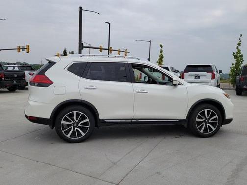 2017 Nissan Rogue SL
