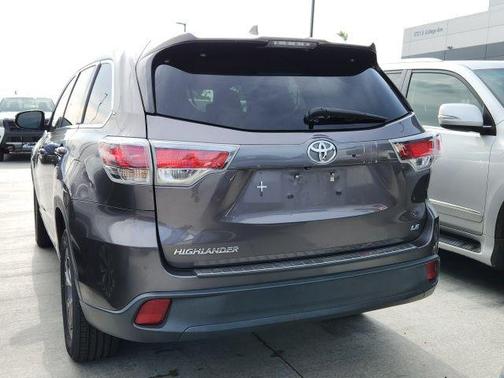 Predawn Gray Mica 2015 Toyota Highlander LE Plus