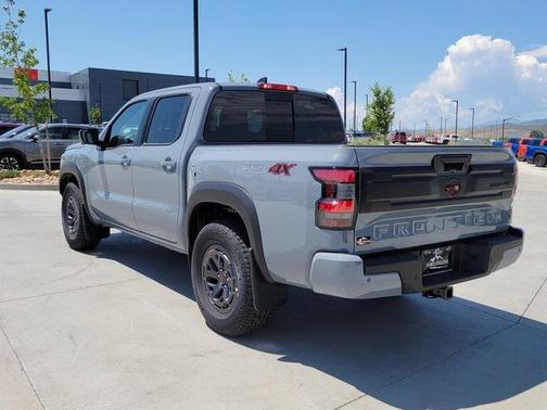 2025 Nissan Frontier PRO-4X
