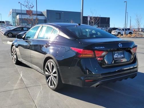 2021 Nissan Altima SR FWD