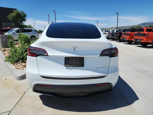 2023 Tesla Model Y Long Range Dual Motor All-Wheel Drive