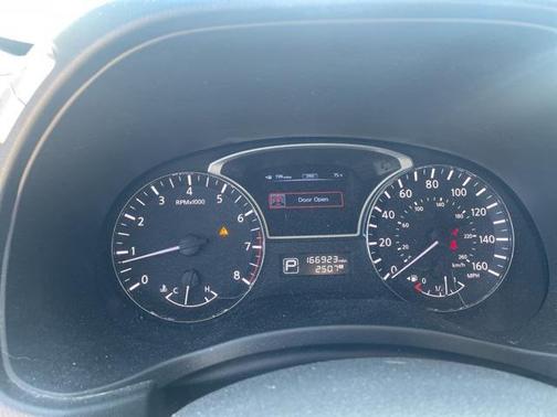 2013 Nissan Pathfinder SV