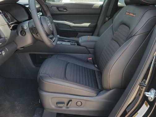2025 Nissan Pathfinder Rock Creek 4WD