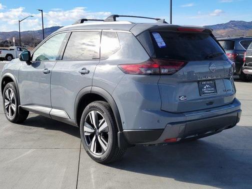 2025 Nissan Rogue SL