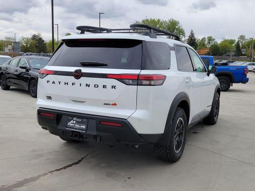 Everest White Pearl Tricoat 2026 Nissan Pathfinder Rock Creek