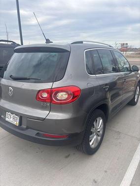 2011 Volkswagen Tiguan SE
