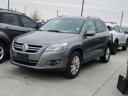 2011 Volkswagen Tiguan SE