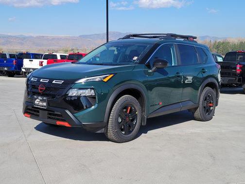 Obsidian Green 2026 Nissan Rogue Rock Creek
