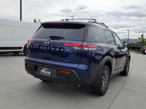 Deep Ocean Blue Pearl 2026 Nissan Pathfinder SV