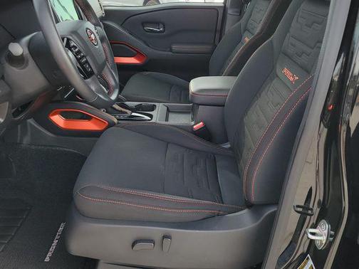 Super Black 2023 Nissan Frontier PRO-X