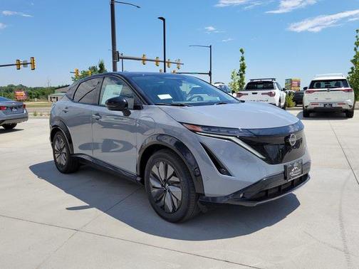 2025 Nissan ARIYA PLATINUM+