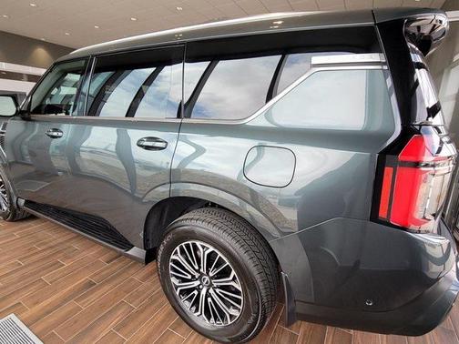 2025 Nissan Armada SL 4WD